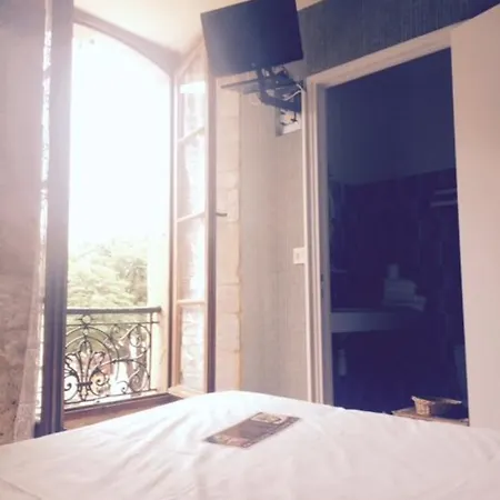 Hotel Le Nouvel 2*